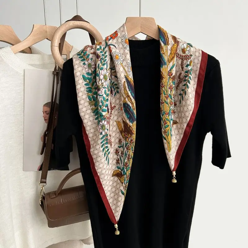 

New Magnetic Buckle Cotton and Linen Texture Literary and Retro Flower Printing Elegant Women's Decorative Silk Scarf