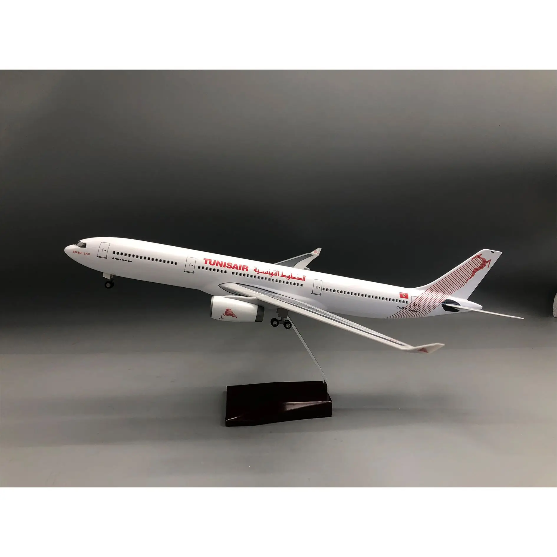 New 47cm TUNIS Air A330 Airplane Model Diecast Resin plane Model with Stand for Aviation Enthusiasts Gifts or Display Decoration
