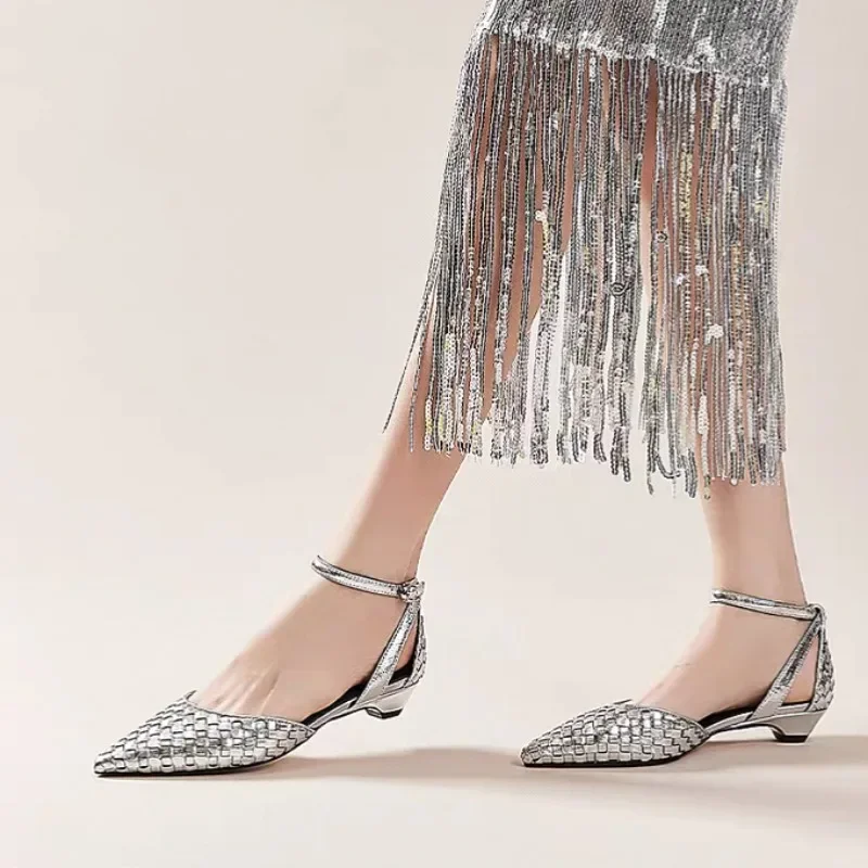 

2025 Summer Female Shoes Closed Toe Women's Sandals Fashion Dress Sandals Women Cover Heel Ankle Buckle Strap Pointed Toe Shoes