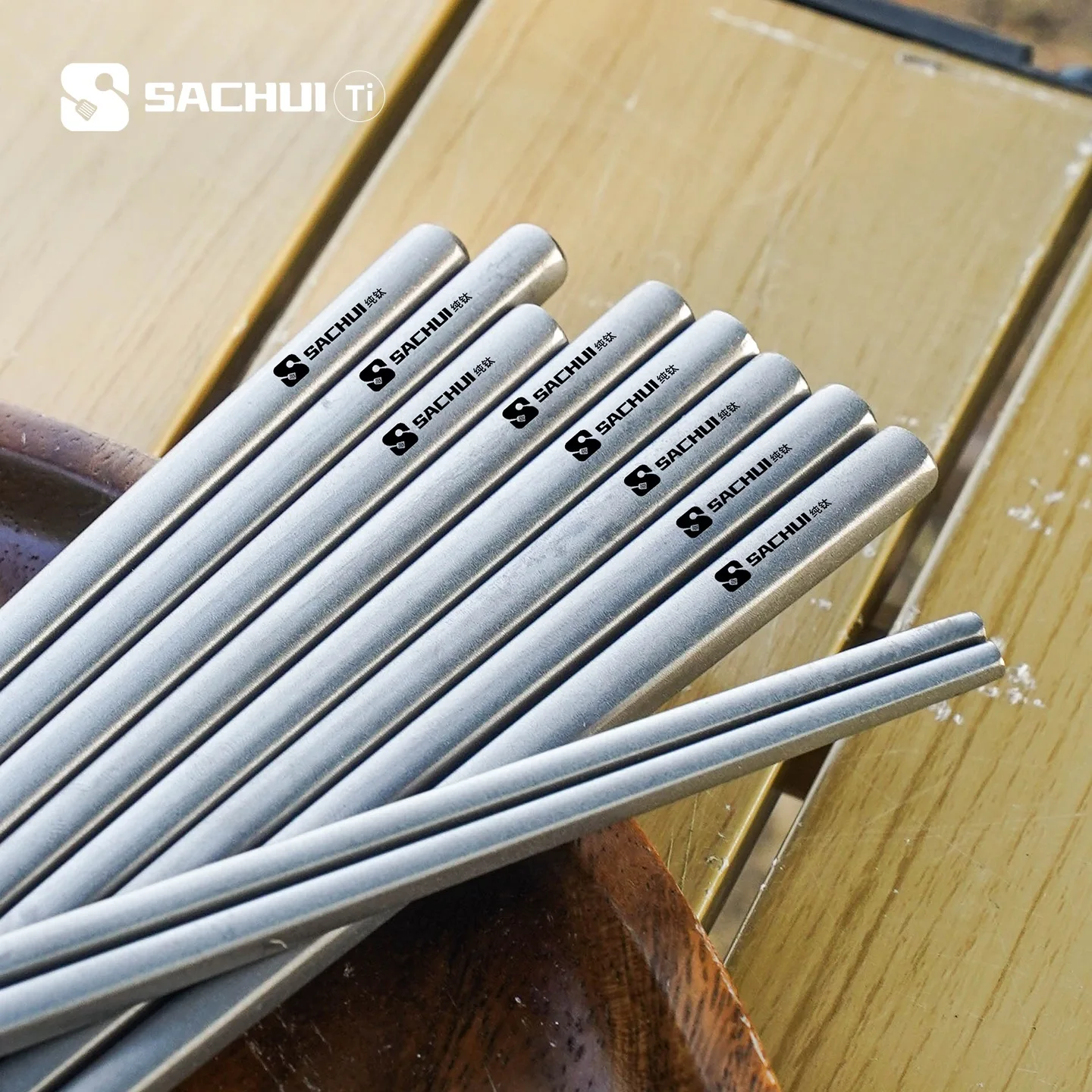 Pure Titanium Chopsticks 4 Pairs Hollow Heat Insulation Mildew‑proof Outdoor Portable Lightweight Camping Household Tableware