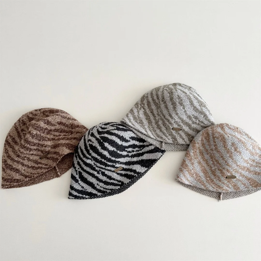 4-8Y Autumn Winter Kids Bucket Hat Wide Brim Leopard Children's Hat Warm Zebra Knitted Kids Hats and Caps Windproof
