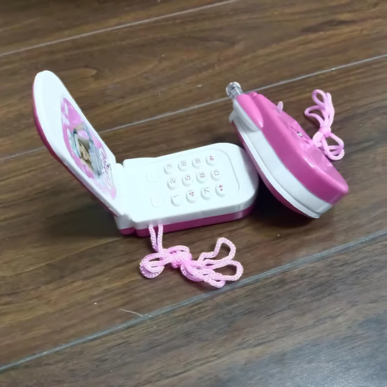 Nostalgia Classic Flip Cover Kids Electronic Music Luminescent Mobile Phone Toy Parent-Kids Interactive Holiday Gift