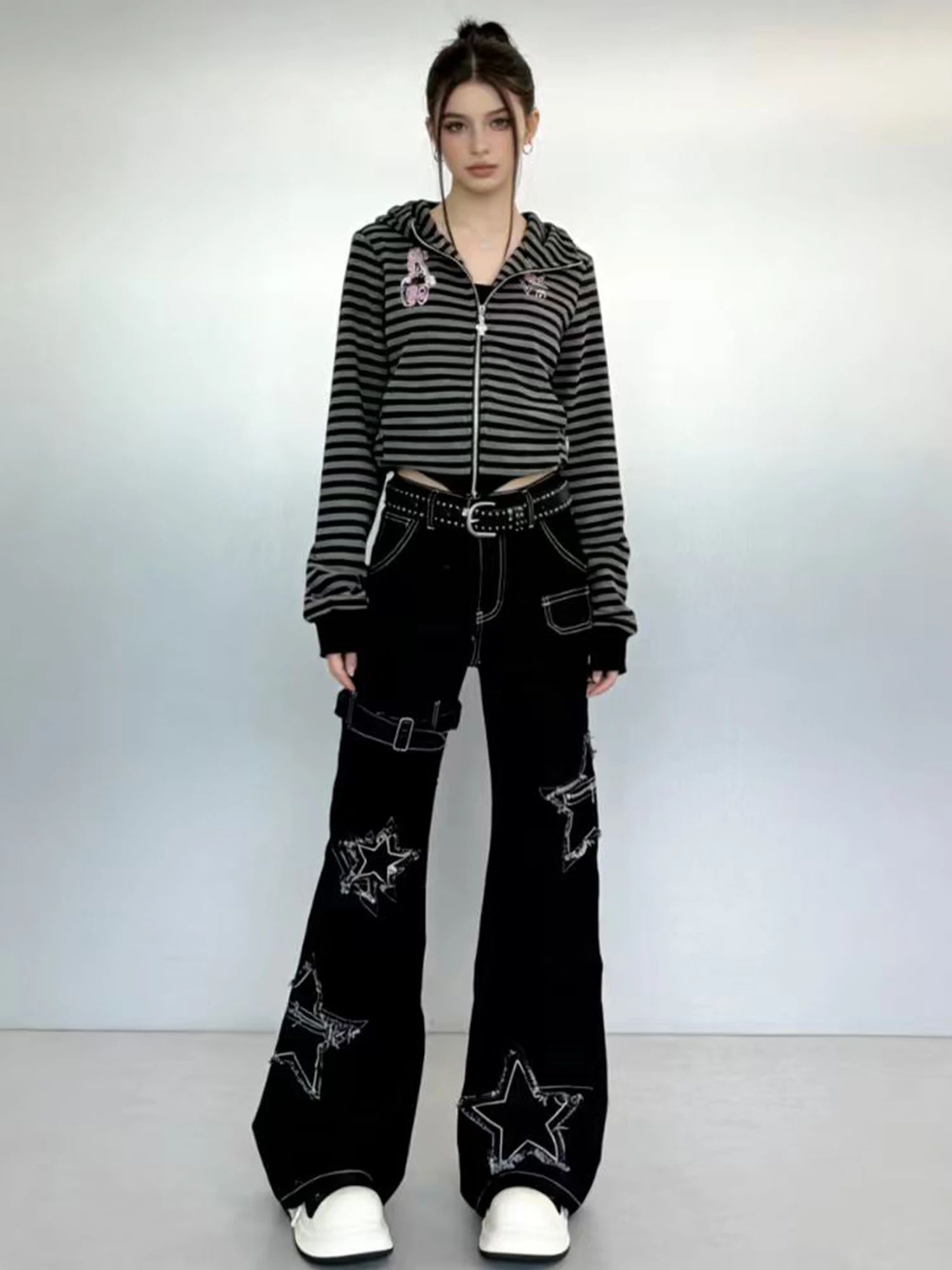 

Women's Black Gothic Emo Flare Jeans Harajuku Low Waist Baggy Jean Pants Vintage Y2K Star Embroidered Denim Trousers Pants 2026