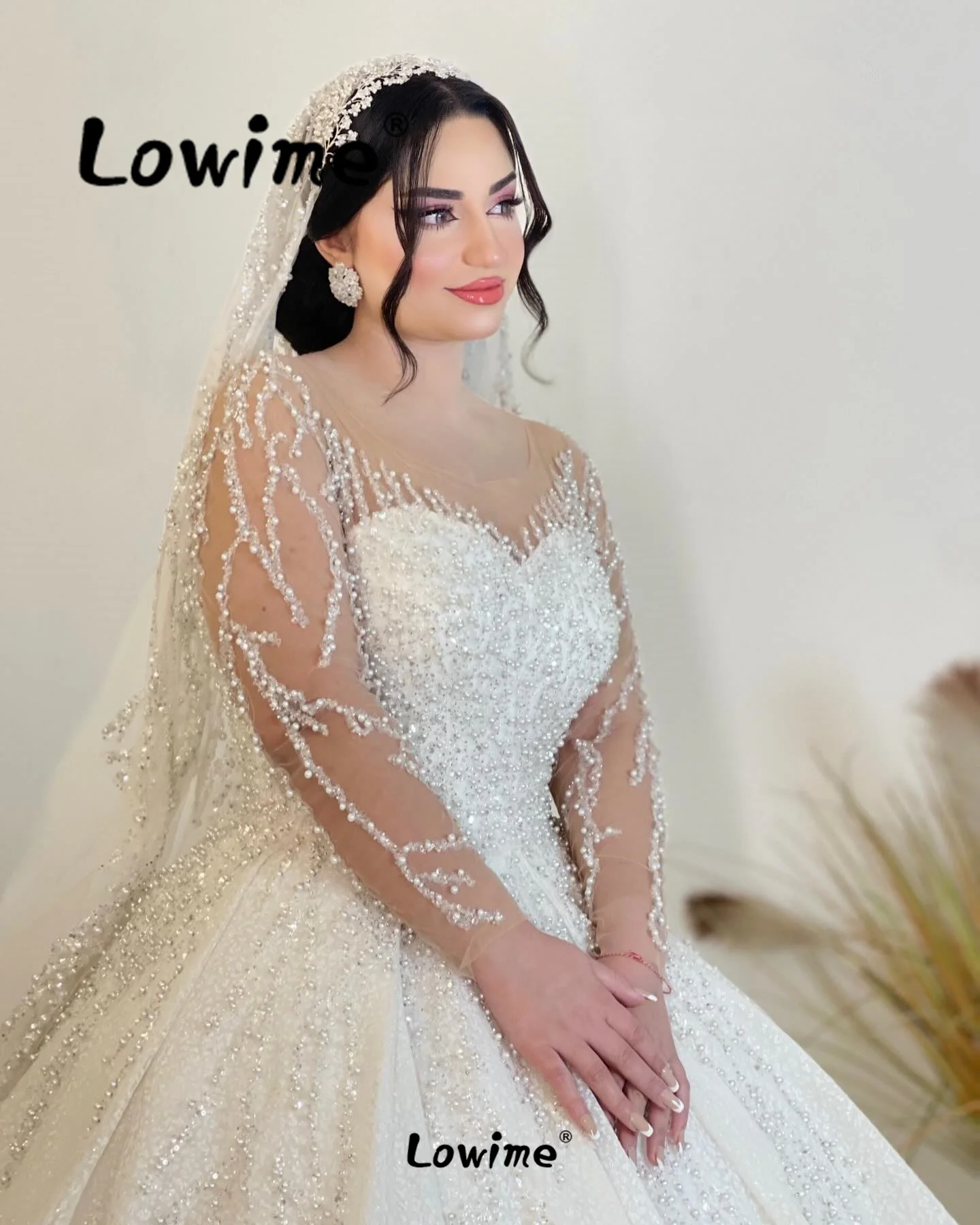 

Muslim Wedding Dresses Long Sleeves Beige Beads Pearls A Line Bride Dress 2024 Customize Arabic Bridal Gowns Vestidos De Novia