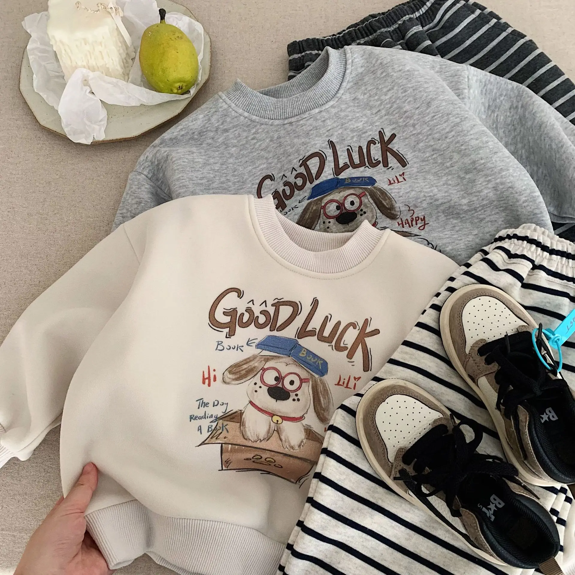 2025 شتاء جديد الأطفال طويلة الأكمام الكرتون البلوز لطيف بنين بنات كنزة صوف طفل دافئ بلايز عادية الاطفال الملابس