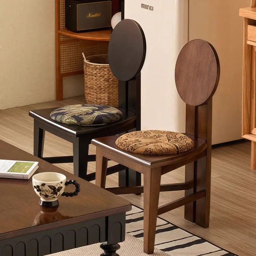 

Nordic French Mid-Century Retro Solid Wood Dining Chair: Modern Minimalist Designer Home Seating