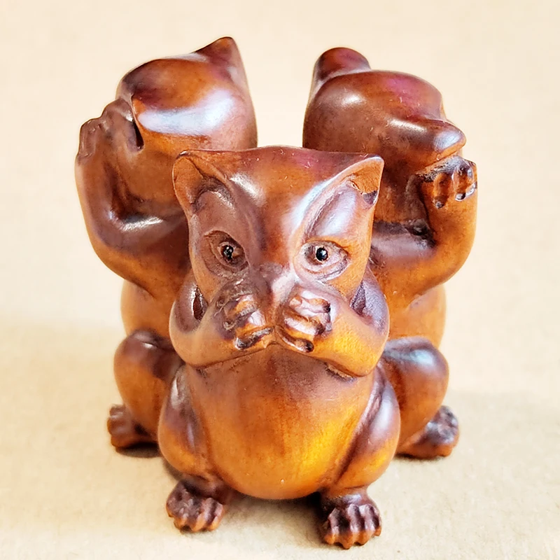 

Y8688 - 2 " Hand Carved Japanese Boxwood Netsuke - 3 No Evil Wise Cats