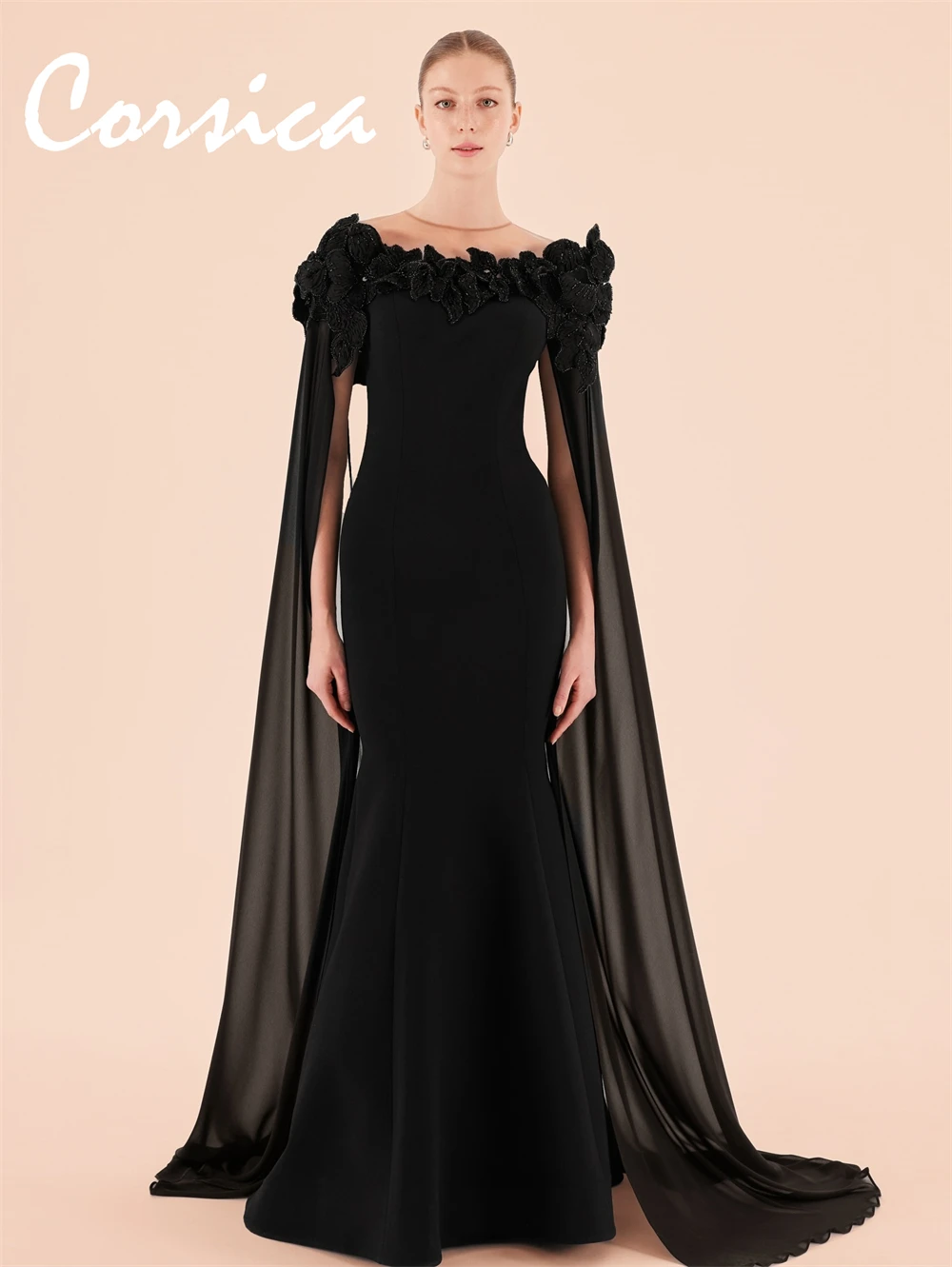 Aangepaste moderne zwarte chiffon avondjurken Klassieke strapless homecoming-jurken Eenvoudige sweep trein vestido de festa