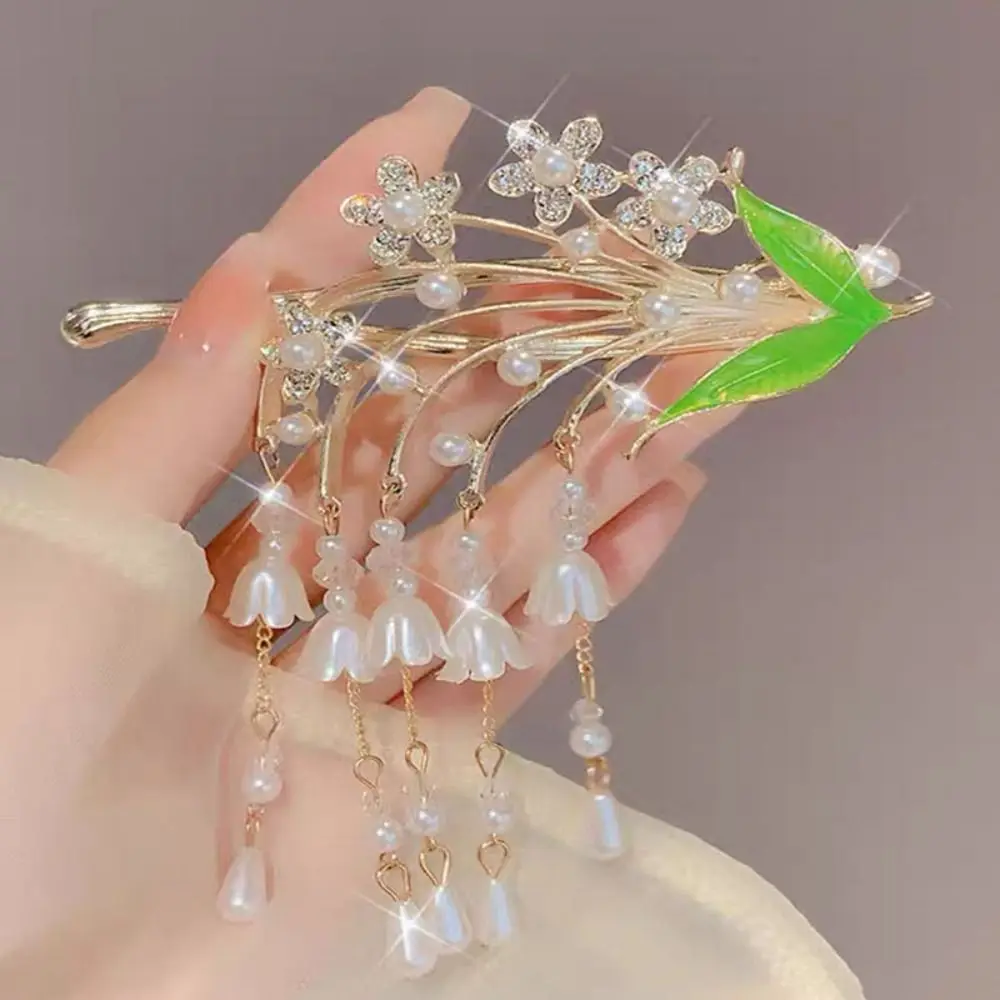 

Trendy Exquisite Rhinestone Hair Clip Luxury Korean Metal Flower Hairgrips Sweet Twist Hairpins For Women Girls Hair Accessories