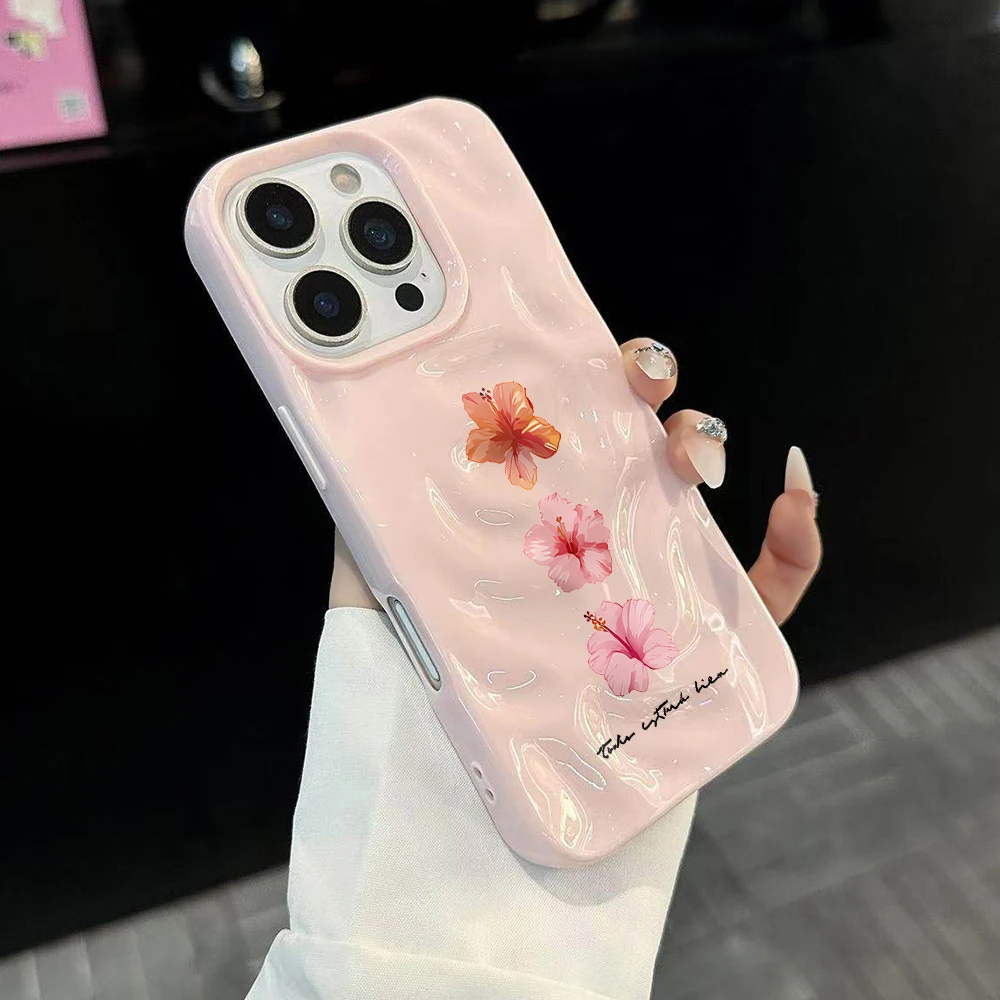 Einfache Hibiskusblüten-Kunst-Handyhülle für iPhone 17 16 15 14 13 12 11 Pro Max 14 Plus 17 Air Falten-Wellen-Soft-Silikonhülle – Detail 3