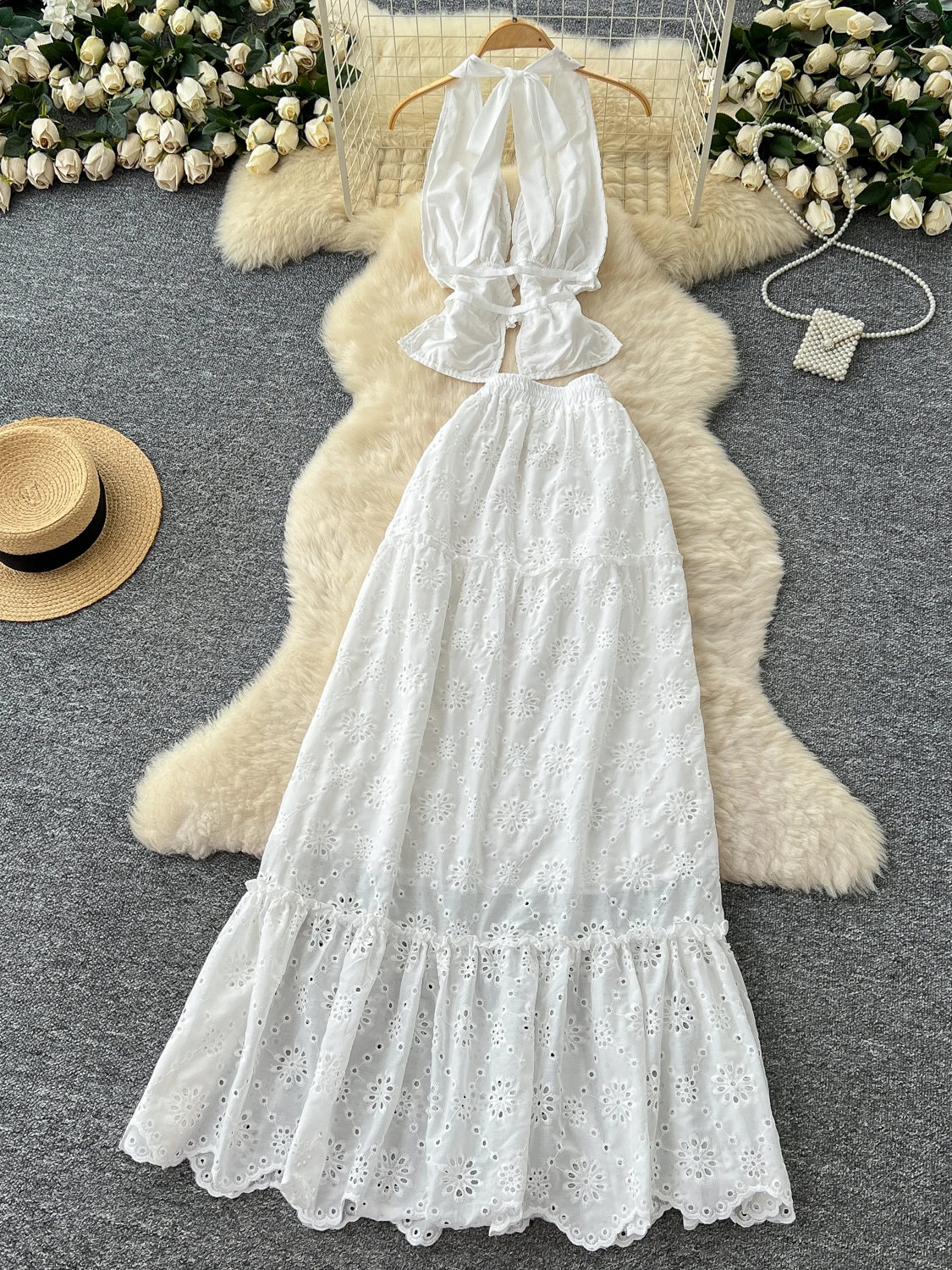 

Женский летний модный комплект, топ на бретелях из нейлона с тяжелой вышивкой и высокой талией, длинная юбка Sve V-Ne Overhead