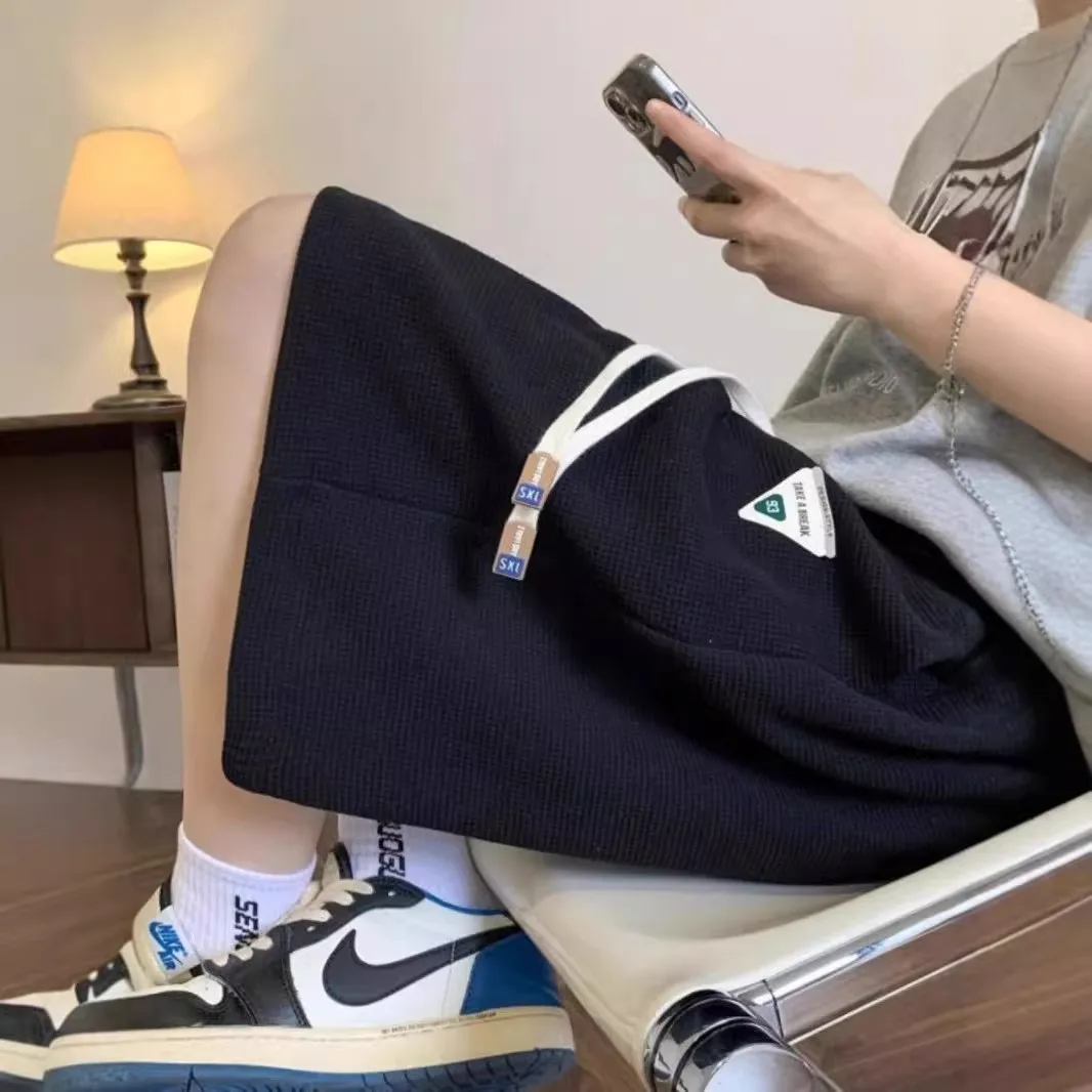 Men's Summer Thin Sporty Shorts Casual Loose Fit Straight Leg Five Inch mid Waist Length Daily Wear Straight Cut Trousers