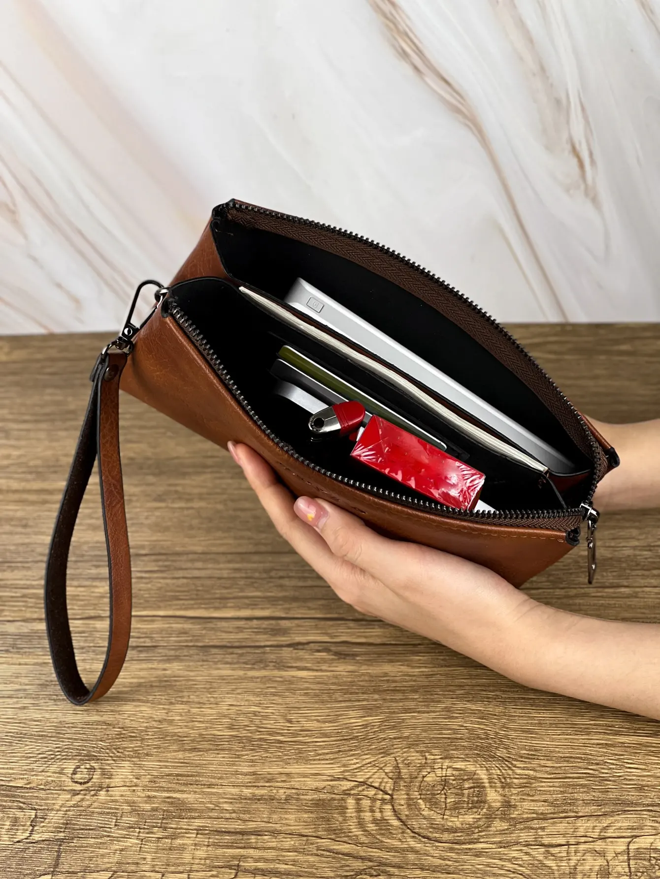 Fashion Simple Retro Men\'s Clutch Bag Wallet Business Large Capacity Clutch Bag Double Compartment Zipper Long Wallet Clutch Bag