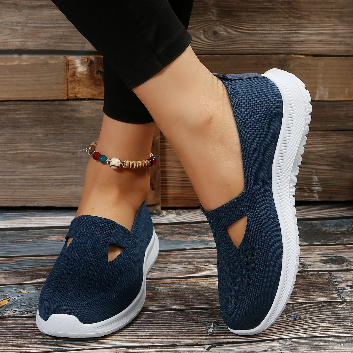 New Women's Shoes Mesh Light Breathable Slip on Casual Shoes Solid Color Versatile Low Help Flat Shoes Zapatos De Mujer Sneakers