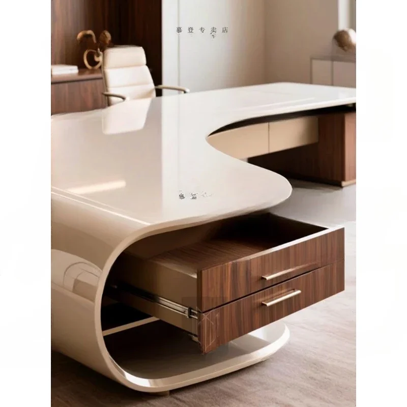 

Creative boss table, curved