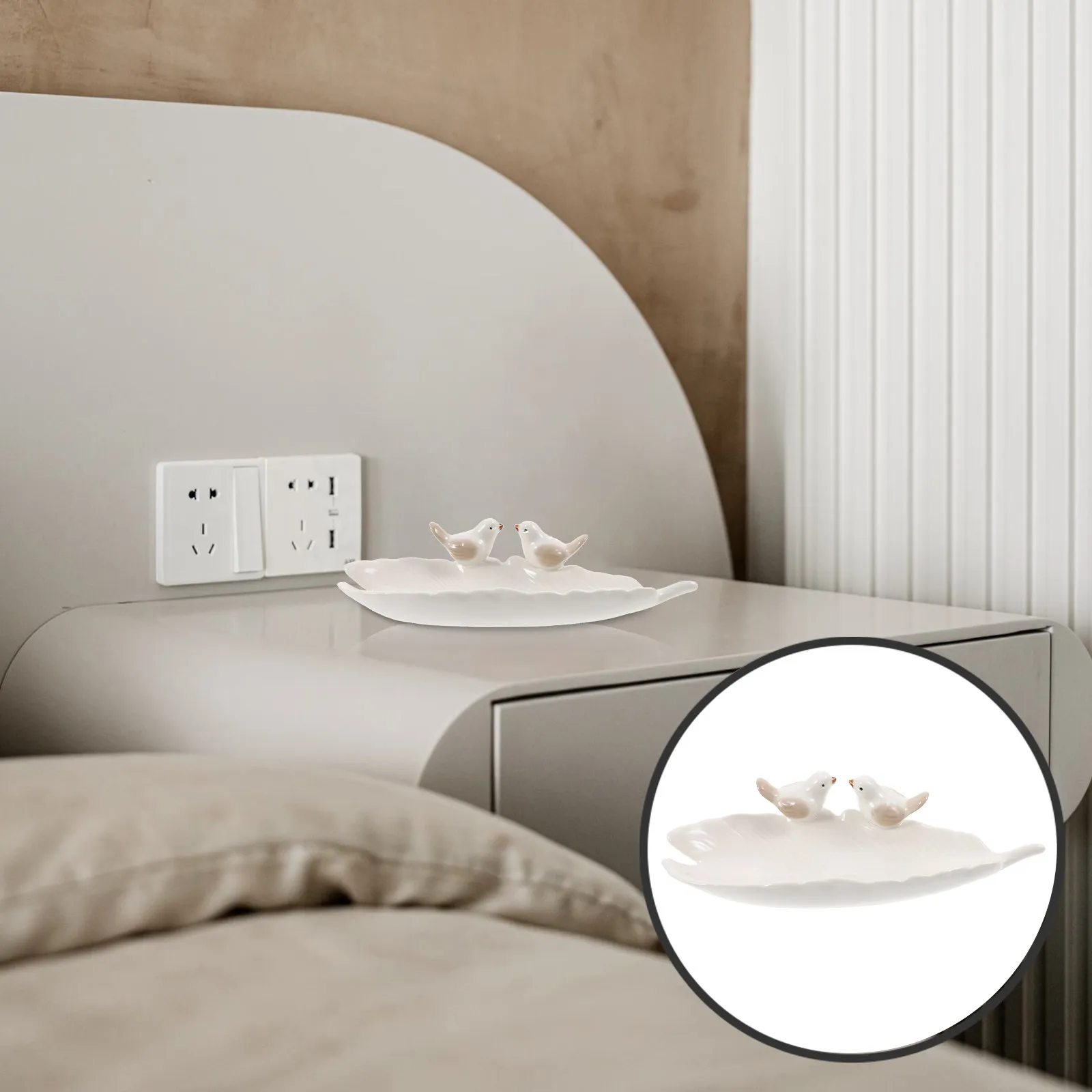 Creative Jewelry Plate Type Ceramic Stylish Jewelry Dish for Home Bathroom Dresser Display Storage Tray Gift Decoration