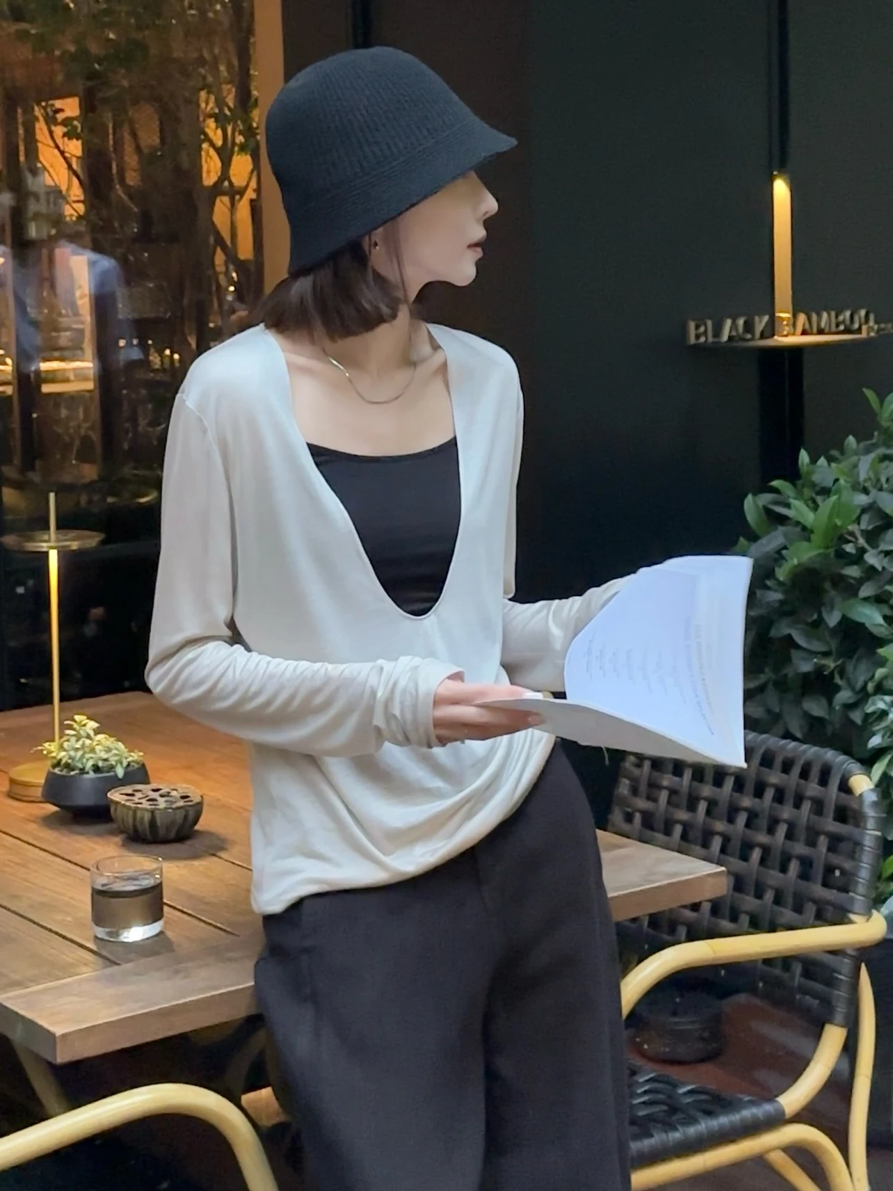 

Модная летняя простая футболка с широким U-образным вырезом, универсальный топ для повседневной носки, приталенная, с длинным рукавом