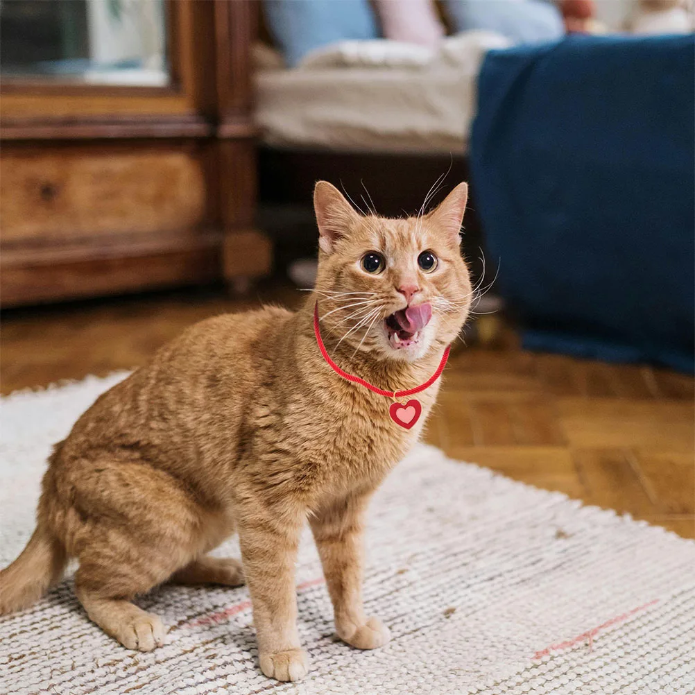 

2pcs Adjustable Cat Collar Lucky Red Rope Heart Charm Necklace for Cats Dogs Pet Accessories Handmade Craftsmanship