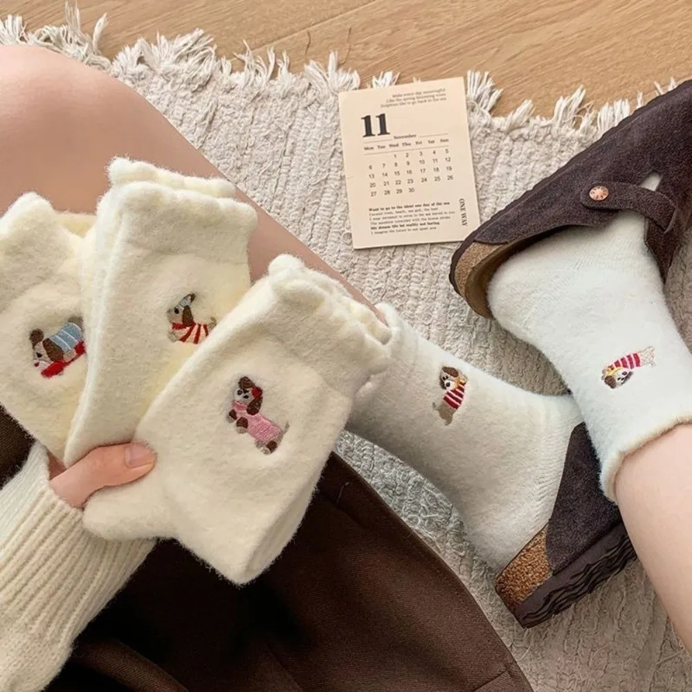 5 أزواج من الجوارب الشتوية للكلاب الألمانية سميكة غير قابلة للانزلاق جورب كلب كرتوني دافئ حراري قابل للتنفس جوارب منتصف العجل للطقس البارد