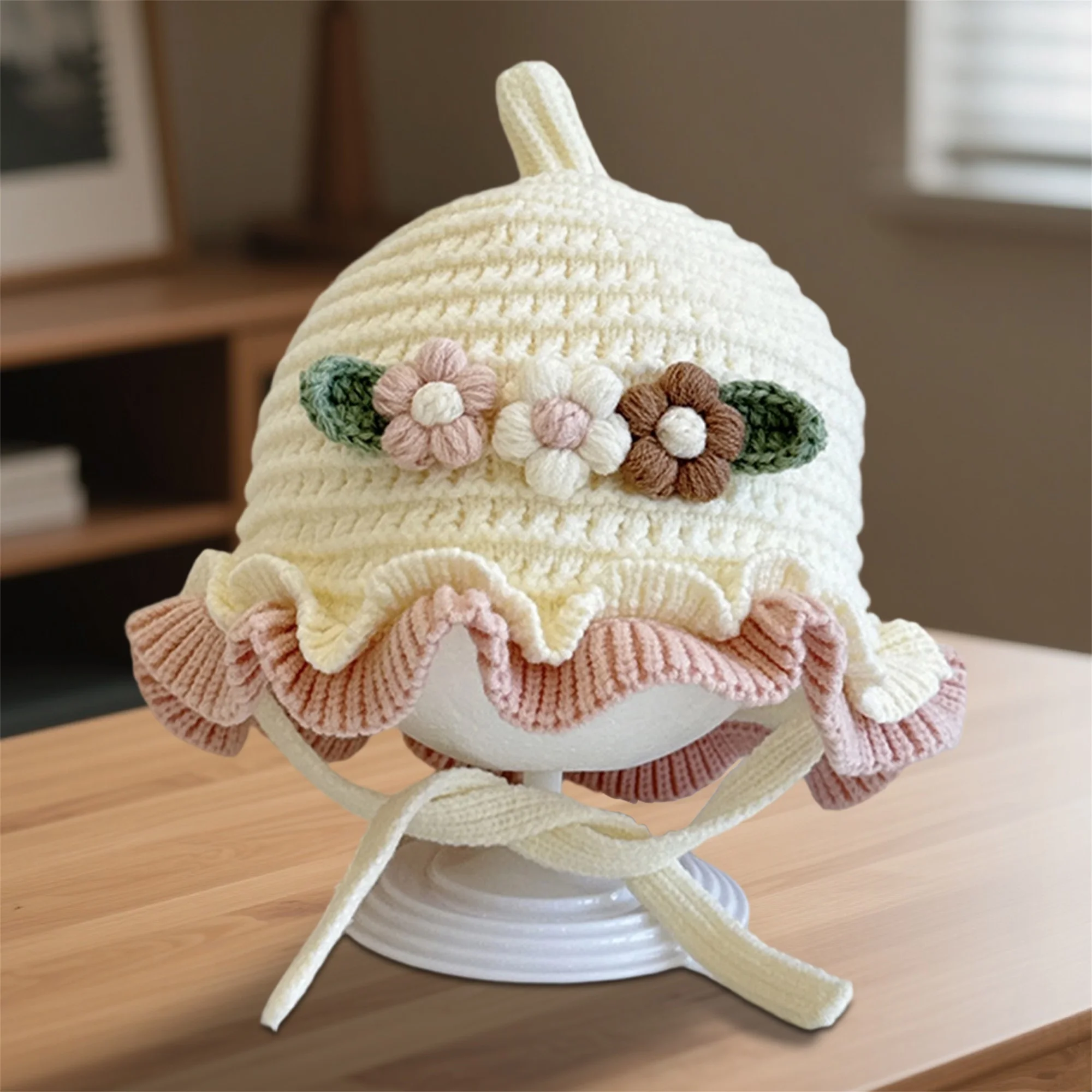 قبعة صغيرة لطيفة للفتيات الصغيرات مع غطاء للأذن، قبعة شتوية دافئة متماسكة للأنشطة الخارجية ووقت اللعب