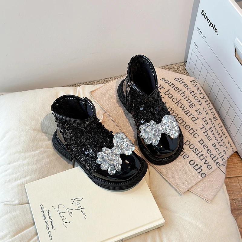 Neue Winter Kinder Schneeschuhe niedlichen Baby Mädchen Stiefel dicke Anti-Thermo-Mode Knöchel pelzigen Outdoor-Kinder stiefel