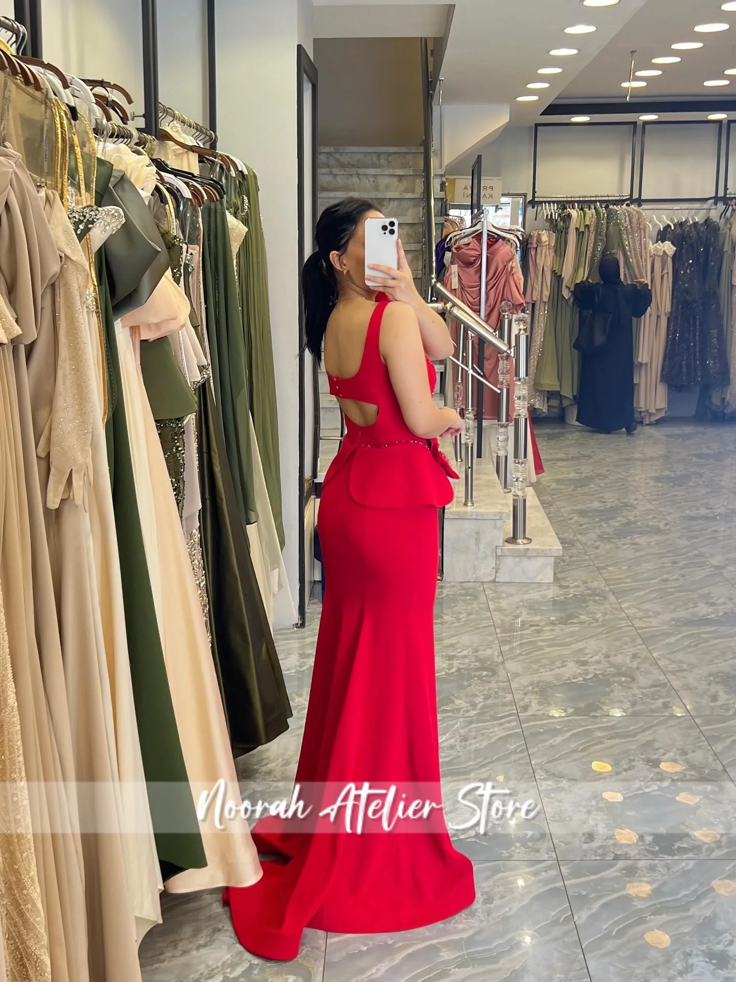 Elegante nuovo rosso 2 pezzi halter abiti da sera da donna di lusso 2025 abito da sposa a sirena senza schienale Arabia Saudita lungo personalizzato