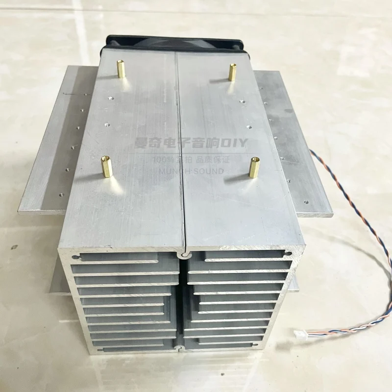 Fm811 مروحة تبريد الألومنيوم المبرد