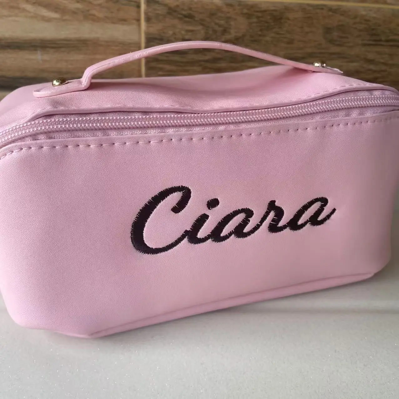 With Monogram PU Makeup Bag for Ladies High Quality Leather Travel Makeup Bag for Girls Custom Embroidered Name Gift Toilet Bags