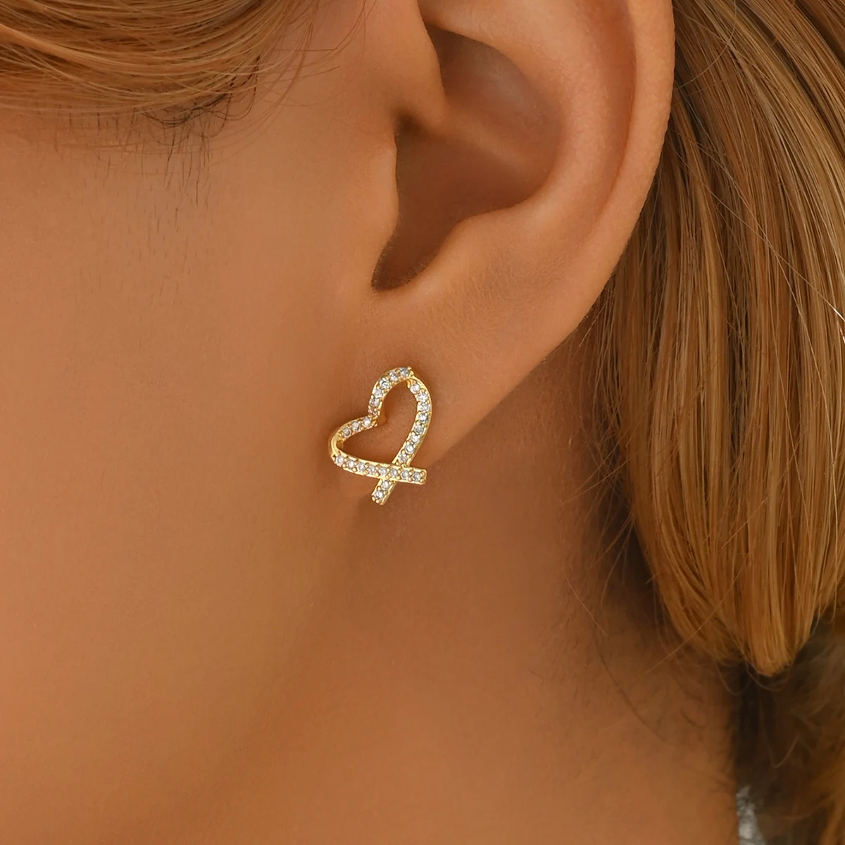 ZHONGVI Simple Heart CZ Stud Earrings for Women Cute Zirconia Female Band Marriage Statement Wedding Party Jewelry