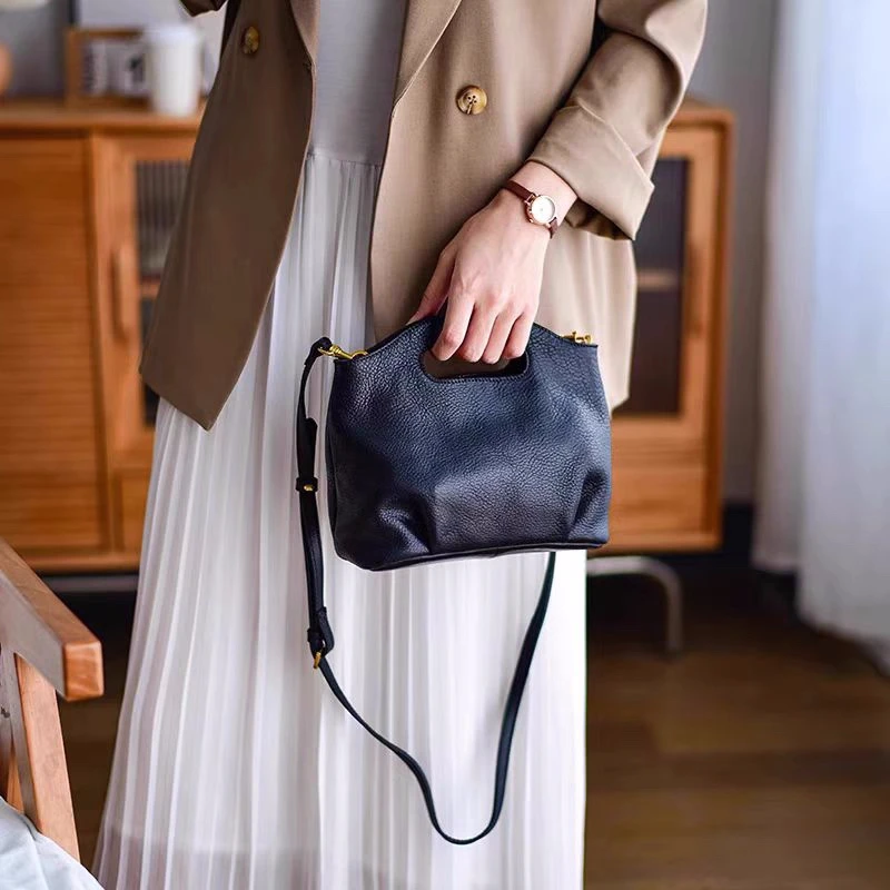 

2025 vintage soft leather handbag for women daily work and commuting Crossbody Bag Female shoulder bag