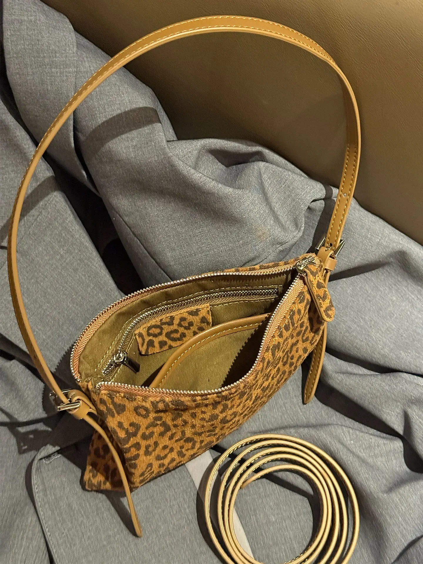 New Women's leopard print Natural Suede Leather Shoulder Bags Female Soft Cowhide Durable Crossbody Bag Ladies Commute Handbags