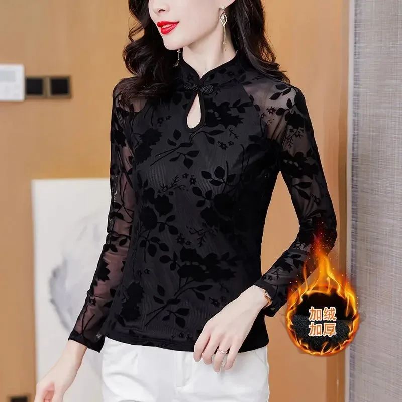 

Весенне-осенняя новая стильная рубашка в стиле ретро с пряжкой в стиле ретро, темпераментная модная универсальная облегающая рубашка с флокированной полой сеткой для женщин