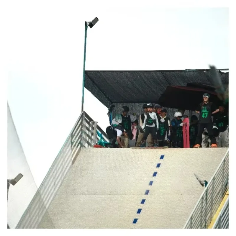 

Секрет лучше катанию на лыжах Новый путь к лыжах СНЕВЕМНОКЫ Сухие лыжи