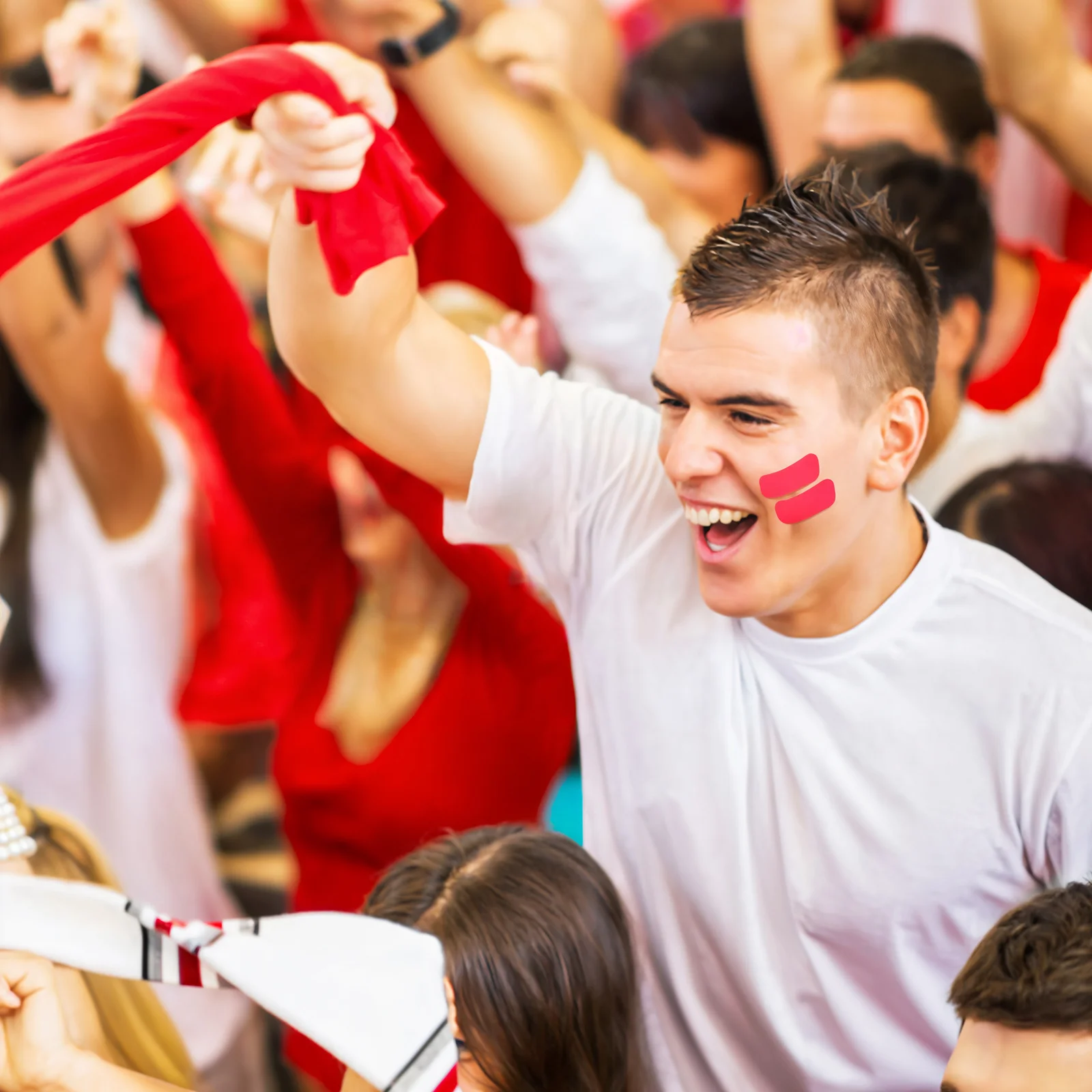 22 ورقة ملصقات العين ملصقات سوداء الرياضة العين شرائط مقاومة للرطوبة لاصق البيسبول الكرة اللينة الهوكي مروحة عيون سوداء