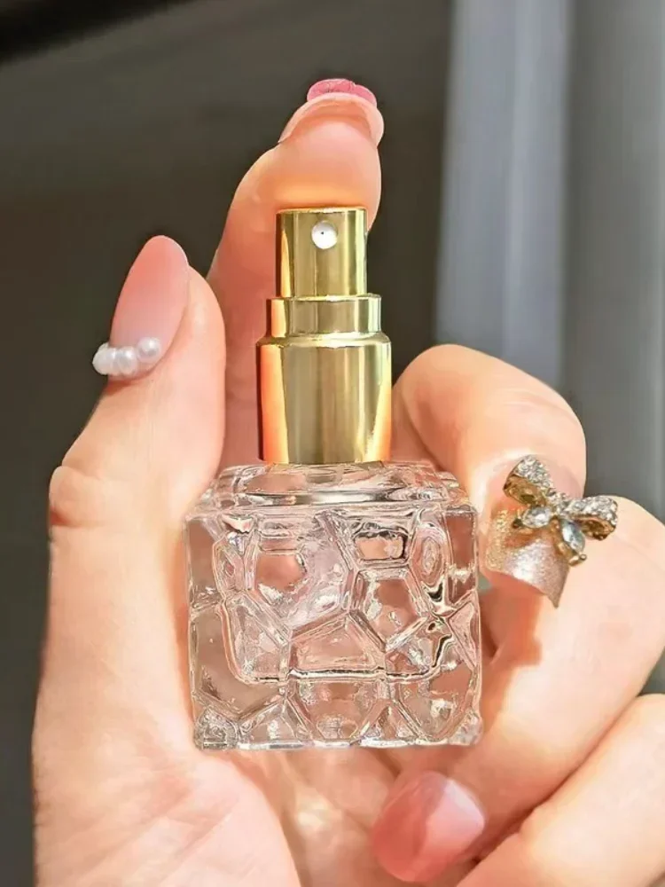 10ml 15ml Glass Atomizer Perfume Bottle Glass Tube Spray Perfume Sub-bottling Moisturizing Spray Bottle Refillable Bottles