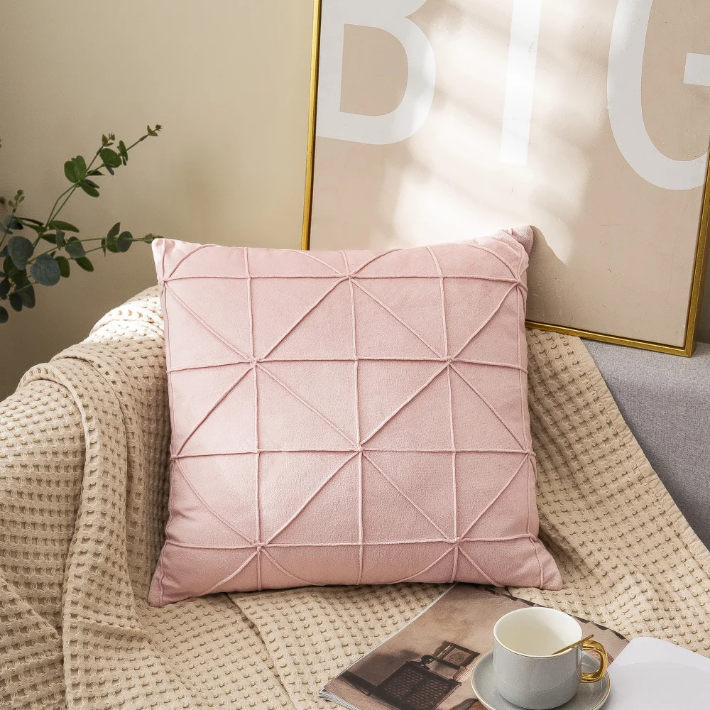 18x18 inches Velvet Throw Pillow Covers Checkered Grid Decorative Cushion Cover Pillowcase for Sofa Christmas Red Pillowcase