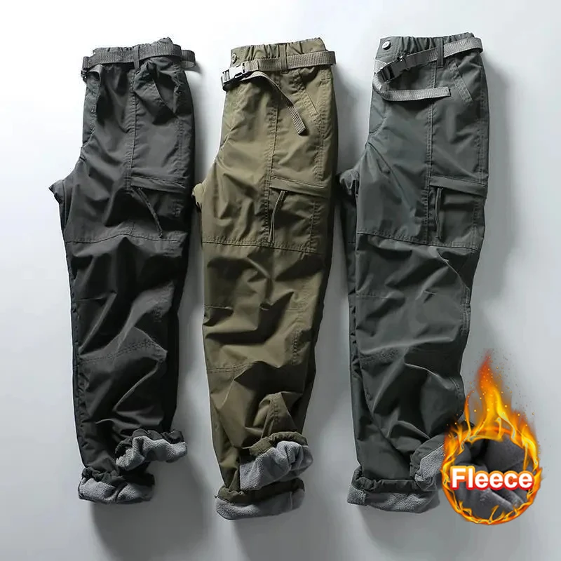 Winter Men's Fleece Pants Outdoor Tactical Cargo Pants Straight Leg Simple Style Joggers Zipper Pocket Windproof Trousers