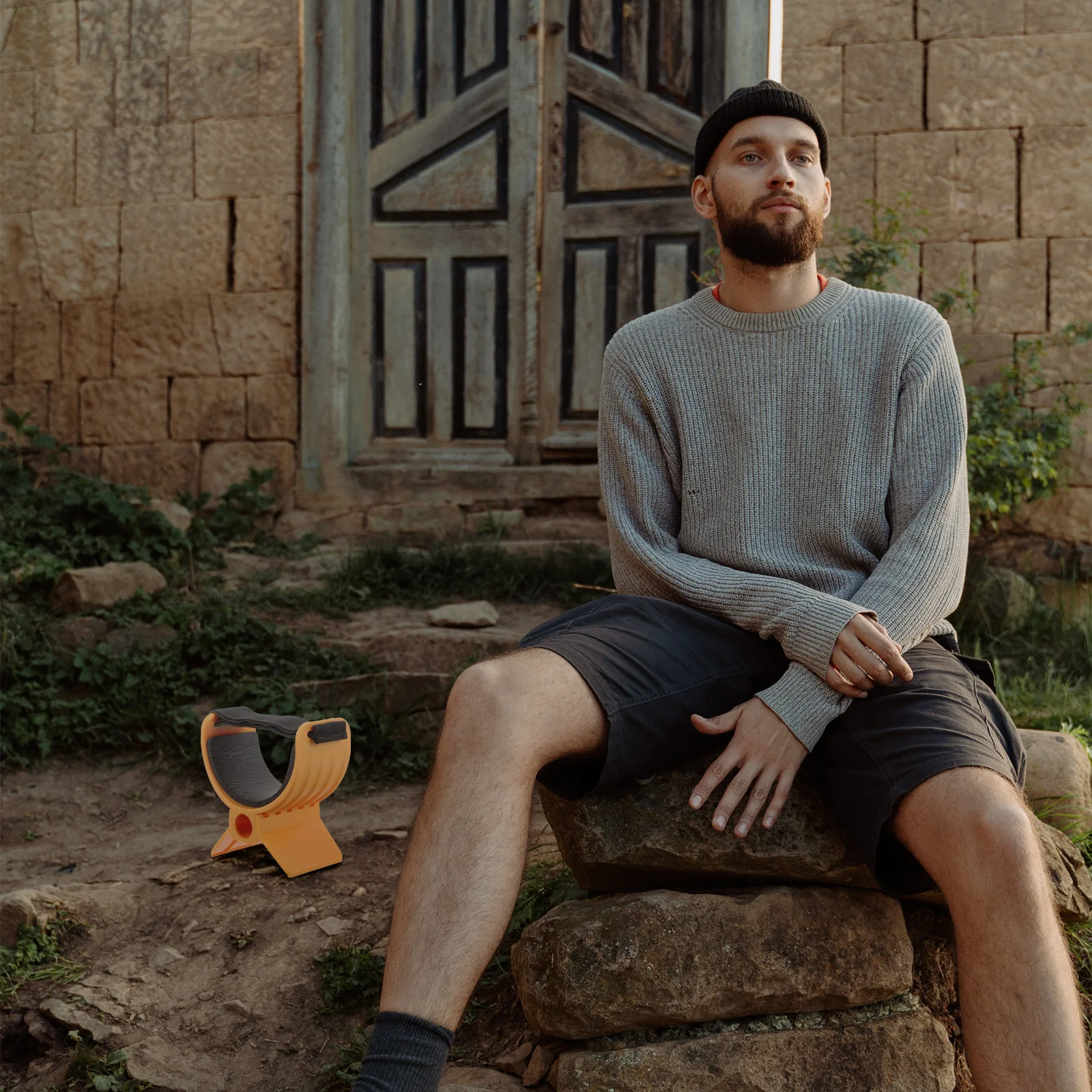 

Metal Holder Durable Plastic Small Handheld Bracket for Camping Hiking Outdoor Metal Detecting Tool Accessory