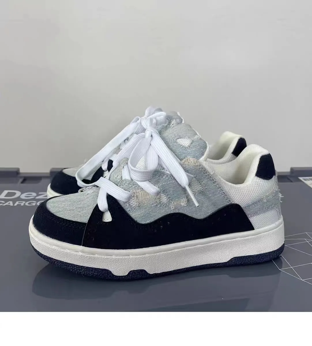 أحذية الدنيم غسلها مع ثقوب مكسورة ، النعال من جلد الغزال ستوكات ، أحذية الخبز النمط القديم للطلاب الصغار ، والترفيه ، والصين-شيك