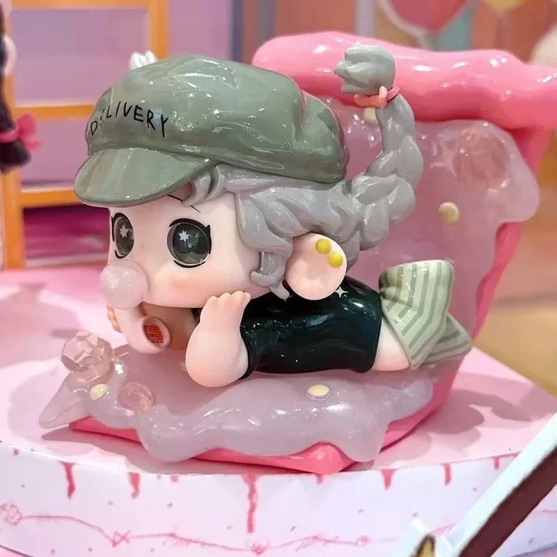 

Genuine Oona V2 All Pink Day Series Blind Box Toys Cute Action Figures Trendy Model Cartoon Desk Decor Adult Kids Surprise Gift