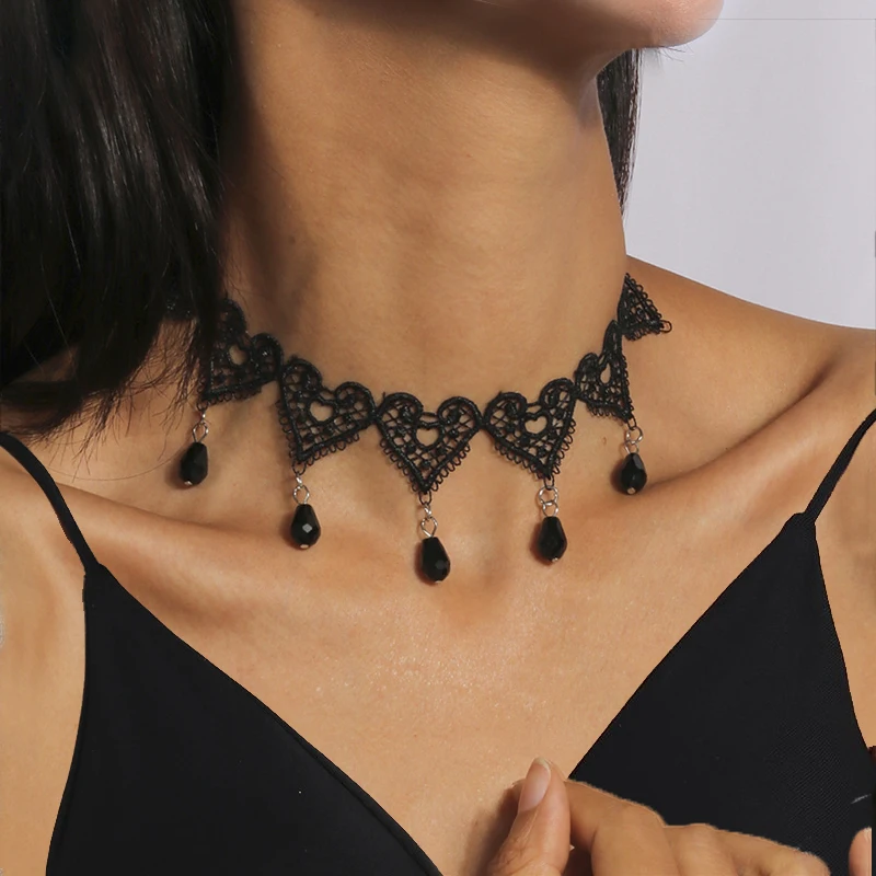 Aihua Gothic Black Lace Necklace for Women Boho Sexy Lace Velvet Choker Necklace Tattoo Steampunk Collar Party Jewelry Gifts