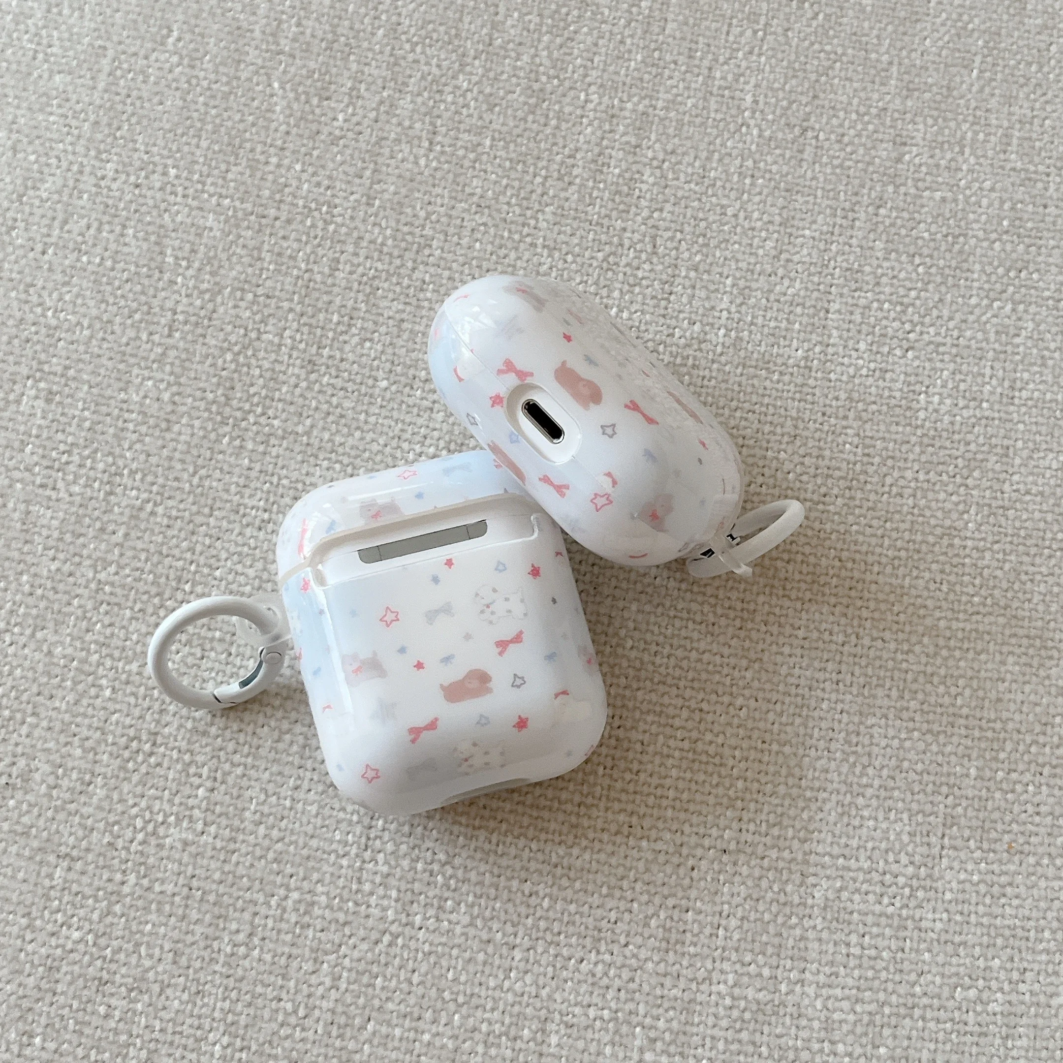 เคสป้องกันแรงกระแทกสำหรับ AirPods 1 2 3 4 Pro ลายจุดสีฟ้าอ่อน พร้อมโบว์ผีเสื้อและดาว ผิวมันเงา