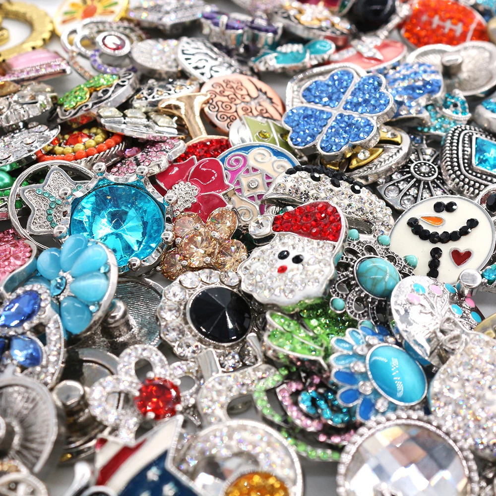 DIY Interchangeable Snap Buttons Jewelry Wholesale Mix Sales 50pcs/Bag Random 18mm Glass Snap Charms for Necklaces Bracelet Gift