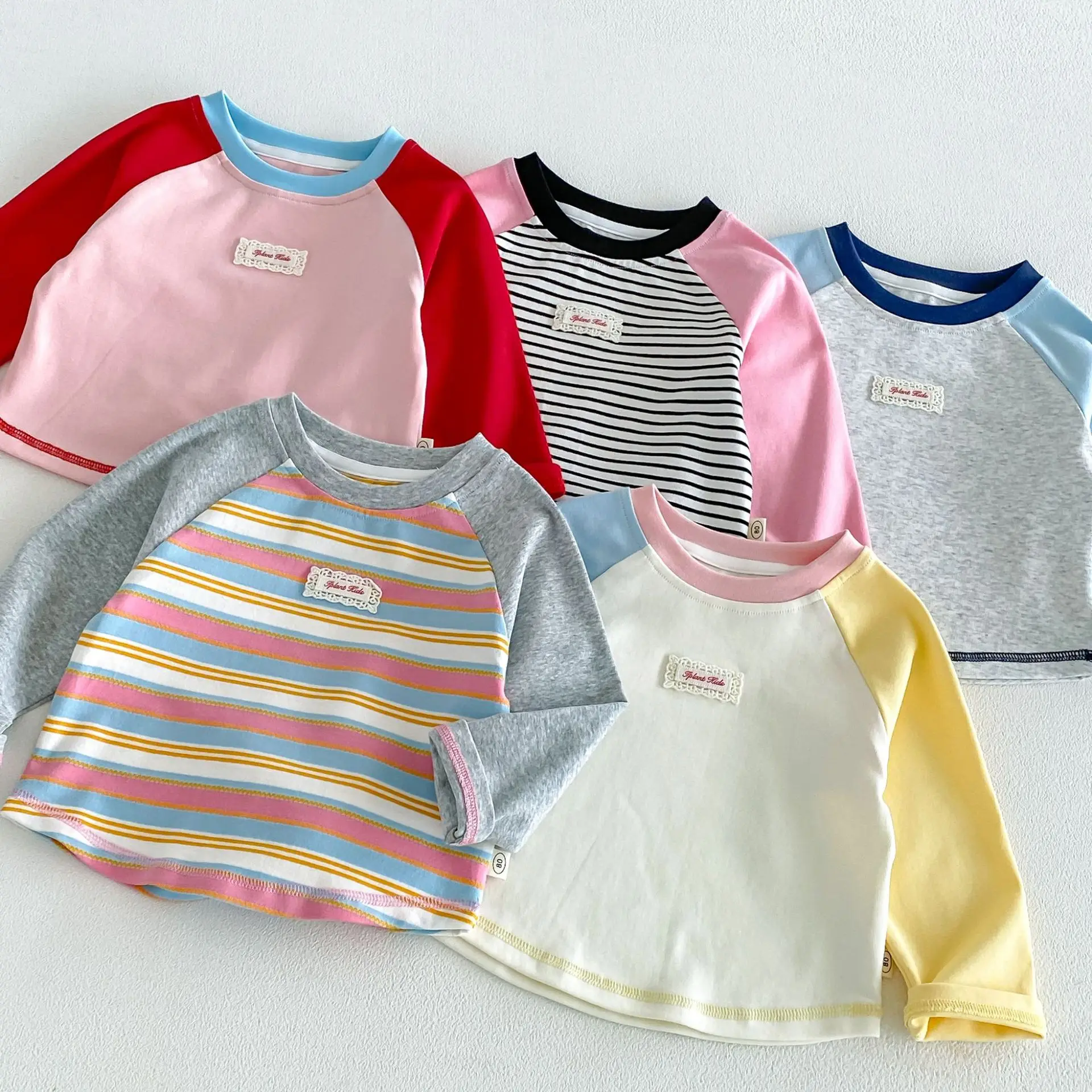Herbst-Kinder-Langarm-T-Shirt mit Buchstaben-Aufnäher, Streifen und Farbblockierung für Mädchen und Jungen, Weiche Baumwolle Kinderkleidung – Detail 23