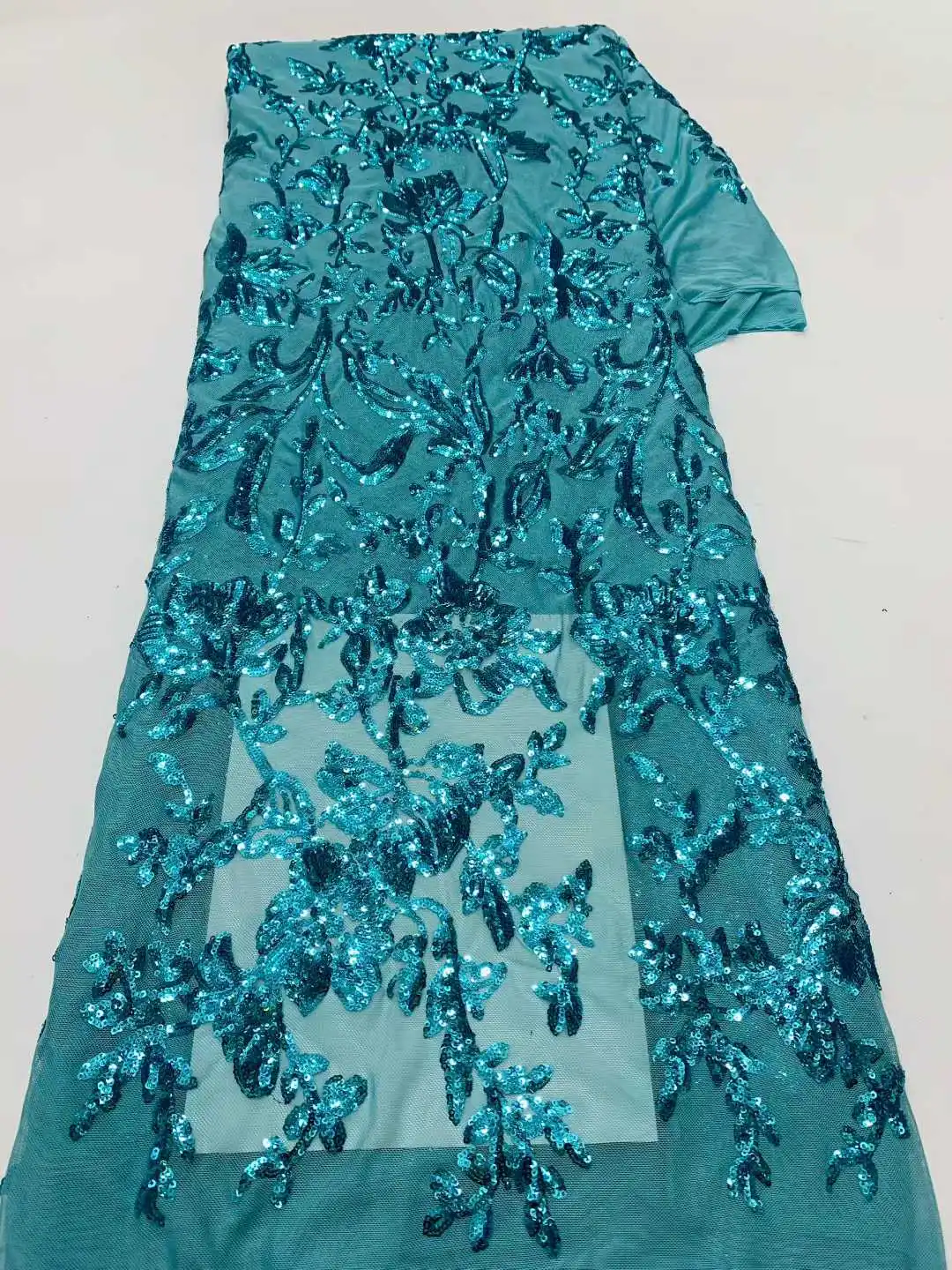 أحدث أنيقة لعام 2025 بأفضل جودة بألوان مختلطة فاخرة من الدانتيل مع قماش ترتر لفساتين السهرة للحفلات