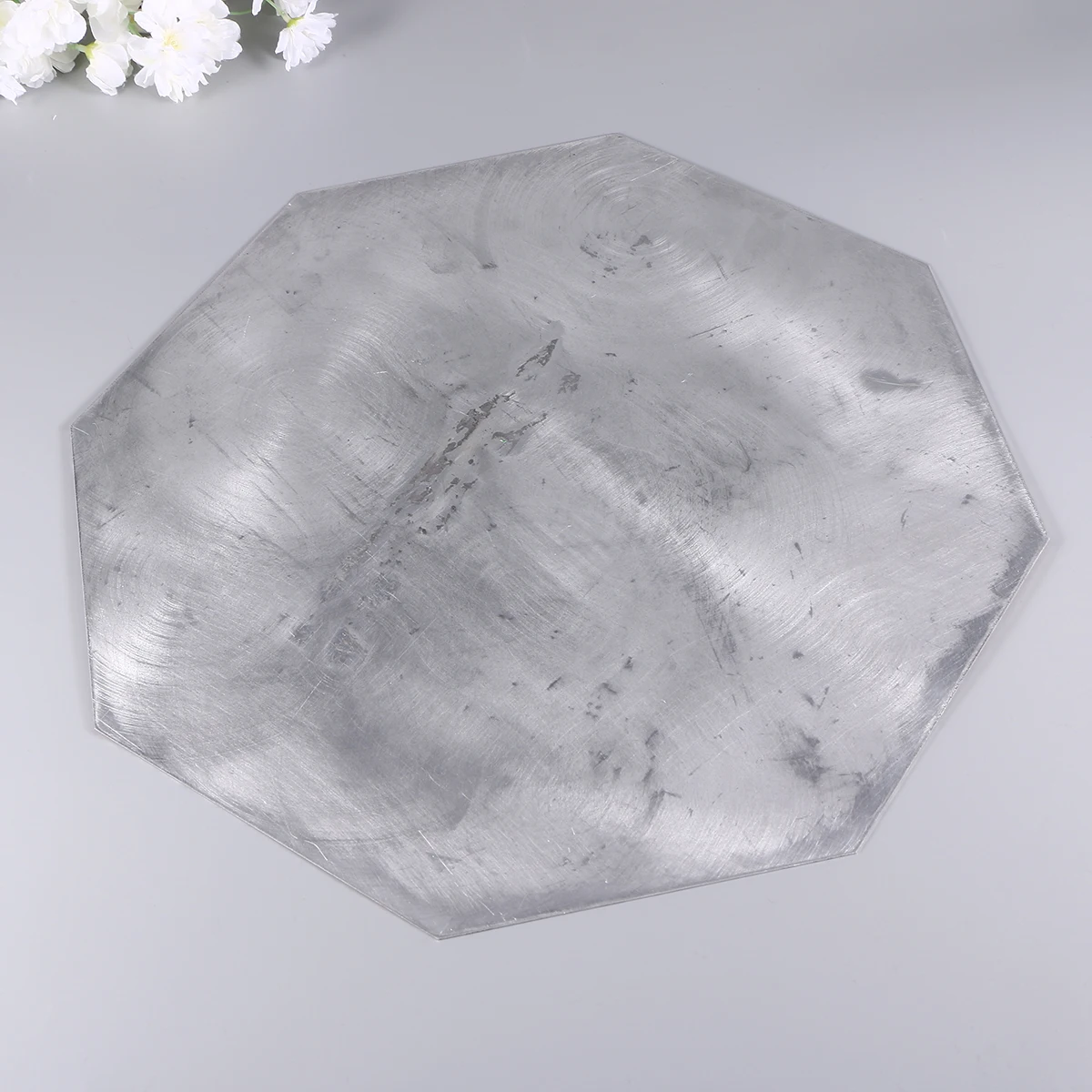 

Stop Traffic Aluminium Plate Red Octagon Shape White Border Warning Road Sign Outdoor Indoor Use Vintage Wall Decoration