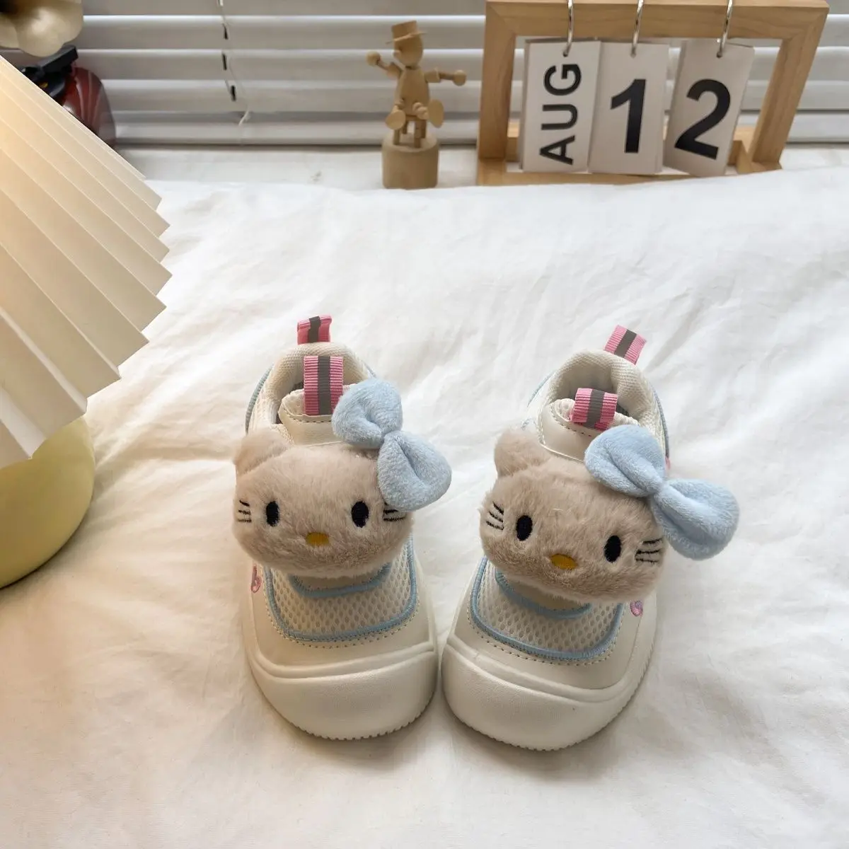 サンリオ ハローキティ キュートデザイン 新しいパンシューズ 甘くて柔らかい Y2K 女子学生 厚底シューズ トレンド 多用途 スポーツボードシューズ