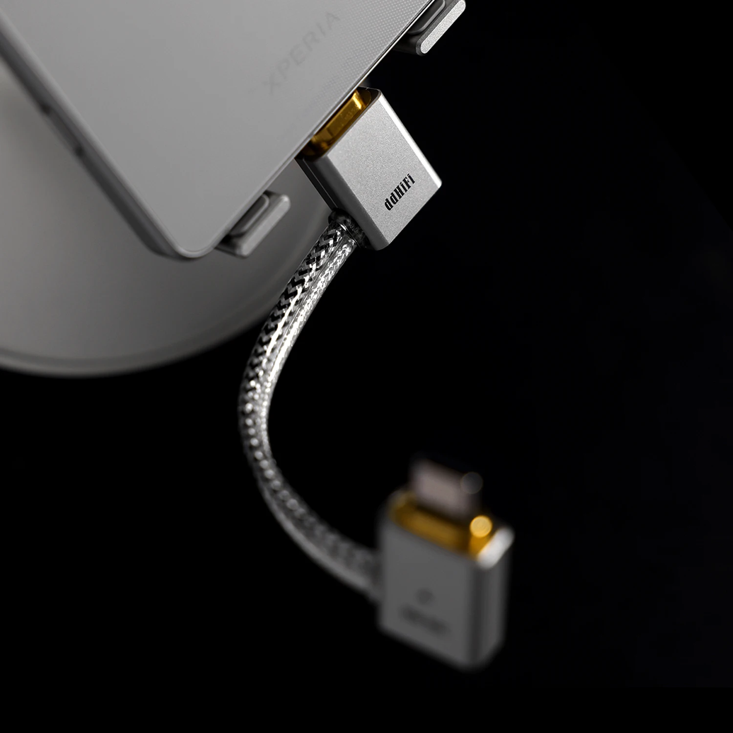 Pre-order DDHiFi TC09L/MFi09L USB-C / L to USB-C L-Shaped OTG Cable Reverse Connection Can Be Used for Charging