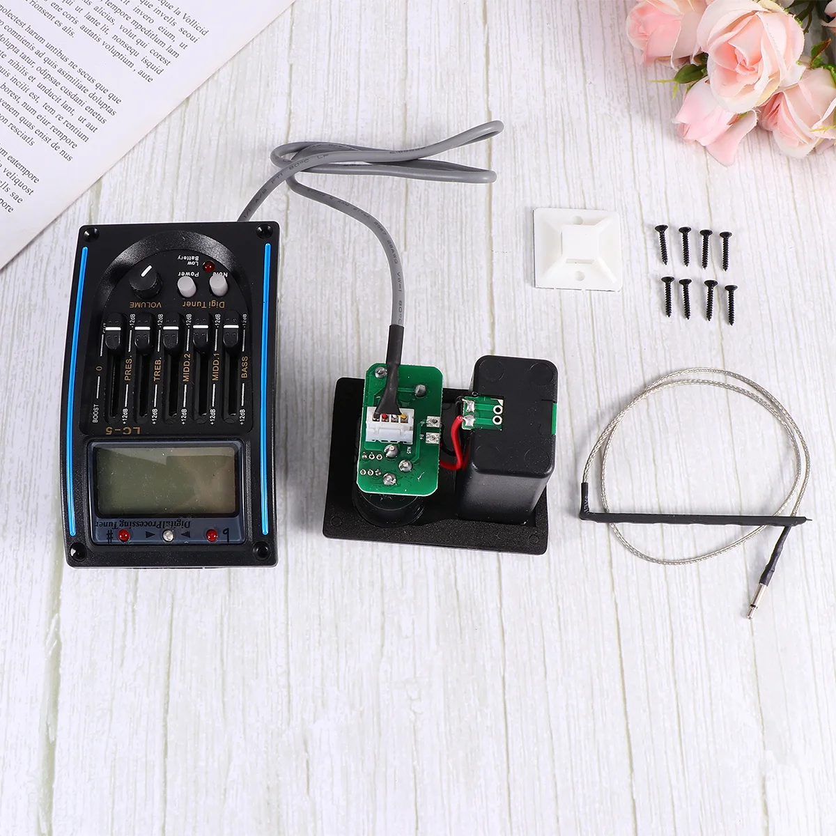 

1Pcs Professional Guitar Pickup Lc-5 Preamp Piezo Equalizer Accurate Tuning Musical Instrument Part Lc-5 Pickup