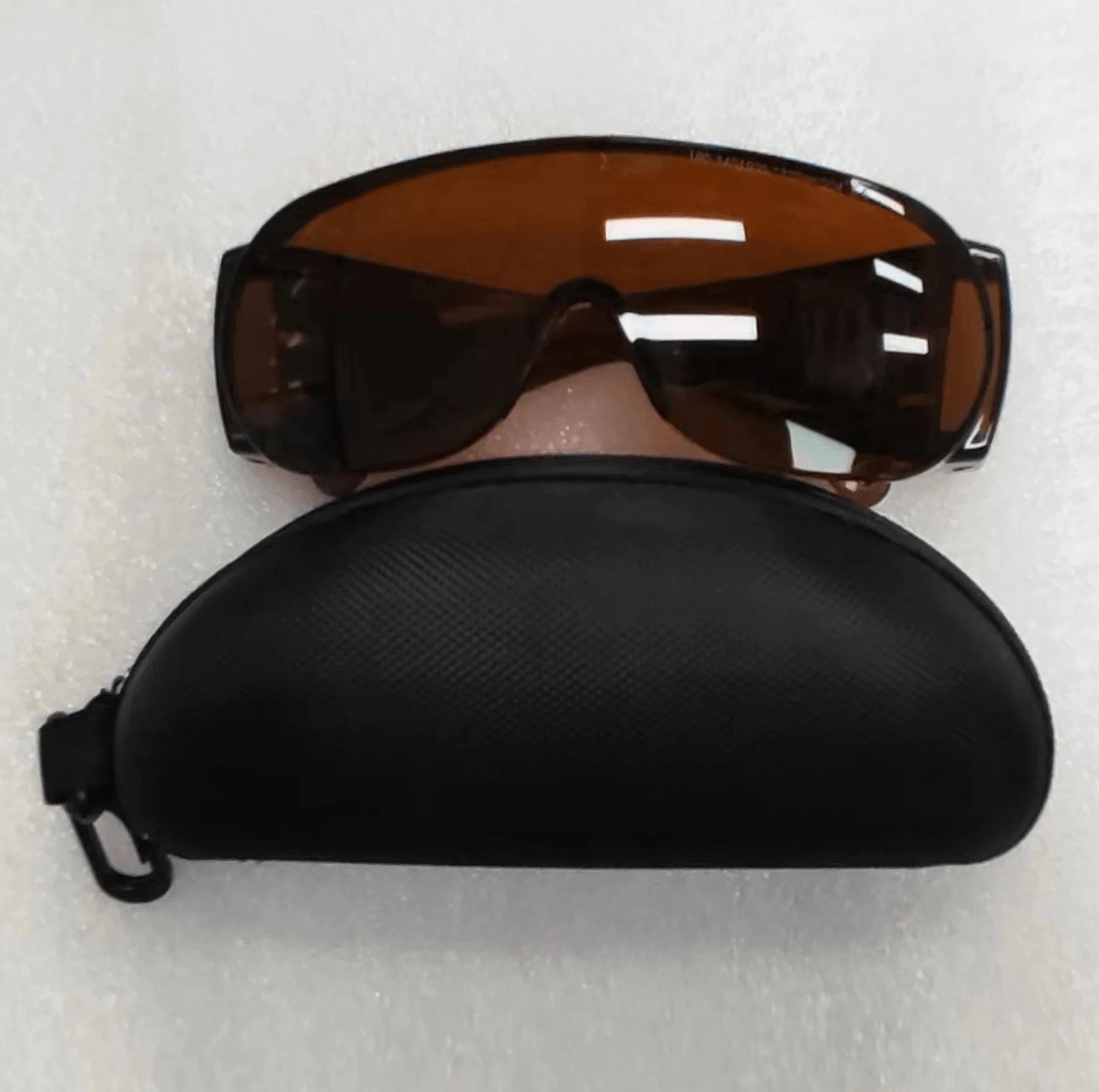 Máquina de solda a laser de fibra dividida de alta precisão, 60w/150w/200w qcw para bateria de lítio e componentes de alta precisão